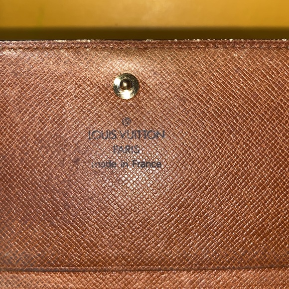 Authentic Louis Vuitton Monogram Bifold Zippy Wallet with chain - Picture 6 of 15